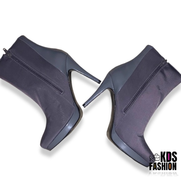 Charles by Charles David “Aver” Grey Patent Neoprene Booties 8 NEW - Picture 3 of 6